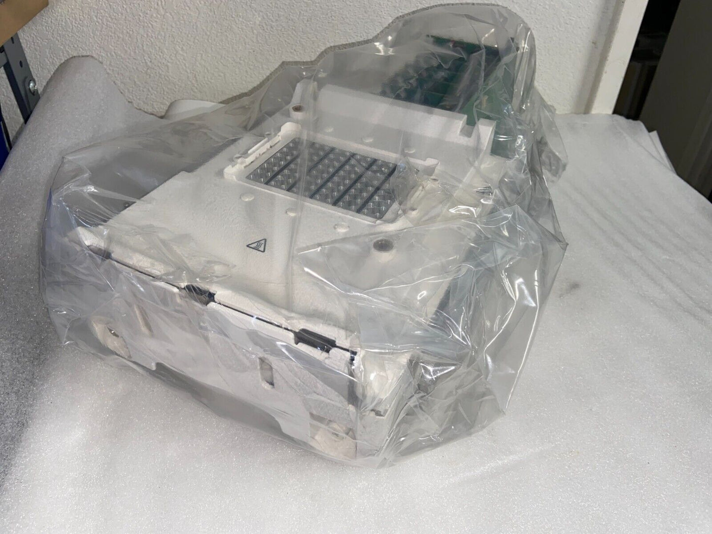 NEW ABI /Applied Biosystems A31689 Fast 96 Well Block for QuantStudio5