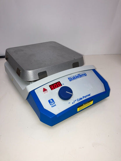 Cole Parmer 03405-20 StableTemp Digital Hot Plate with 7 x 7 Aluminum Top - 572F