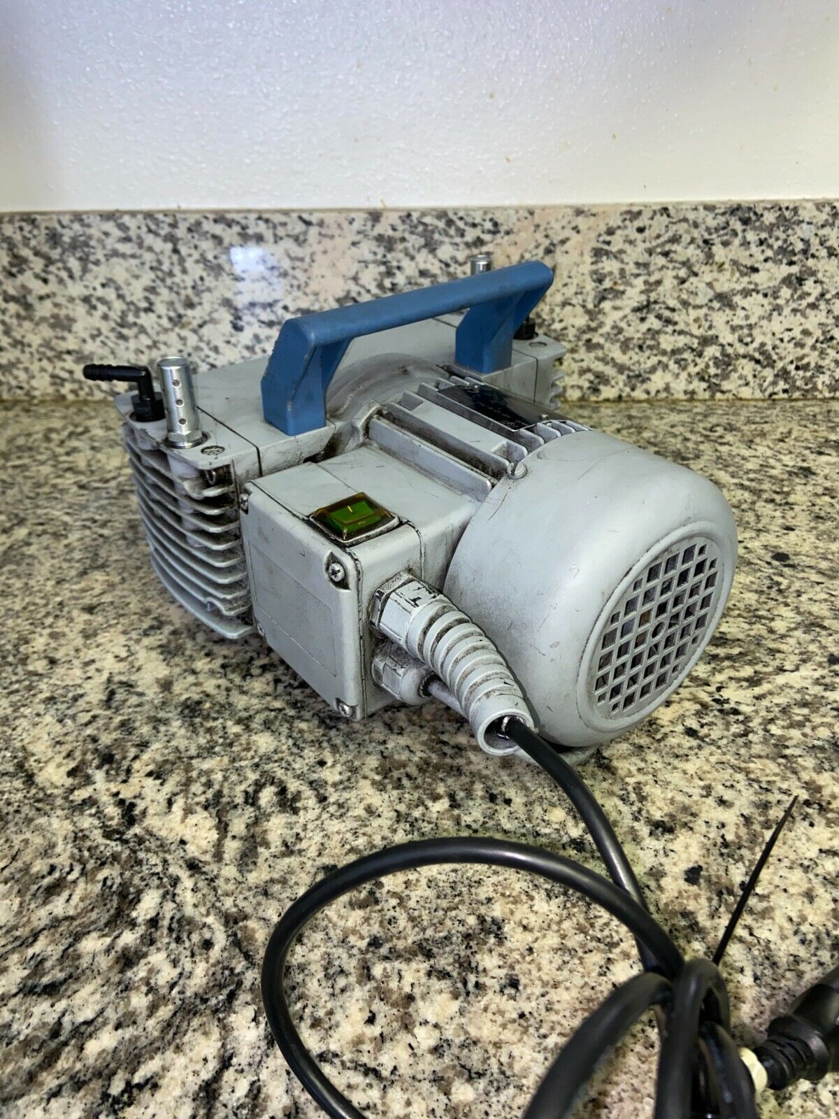 Vacuubrand ME 4S - Diaphragm Vacuum Pump 80 mbar