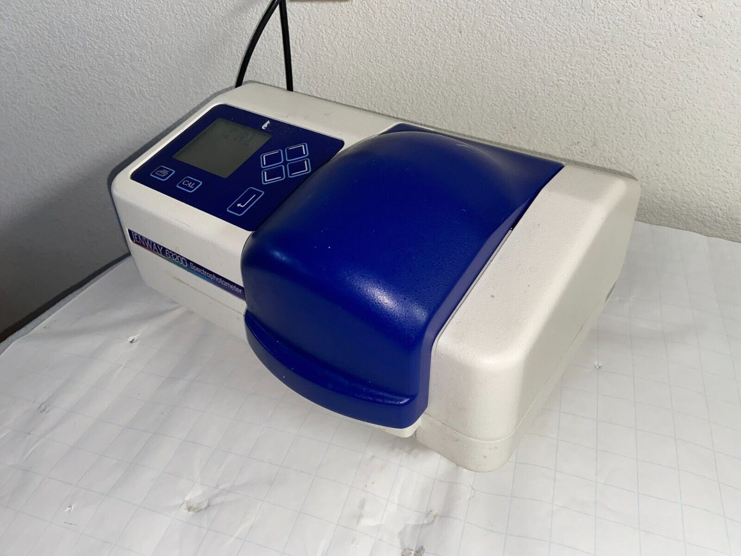 Cole-Parmer Jenway 6320D Visible Spectrophotometer