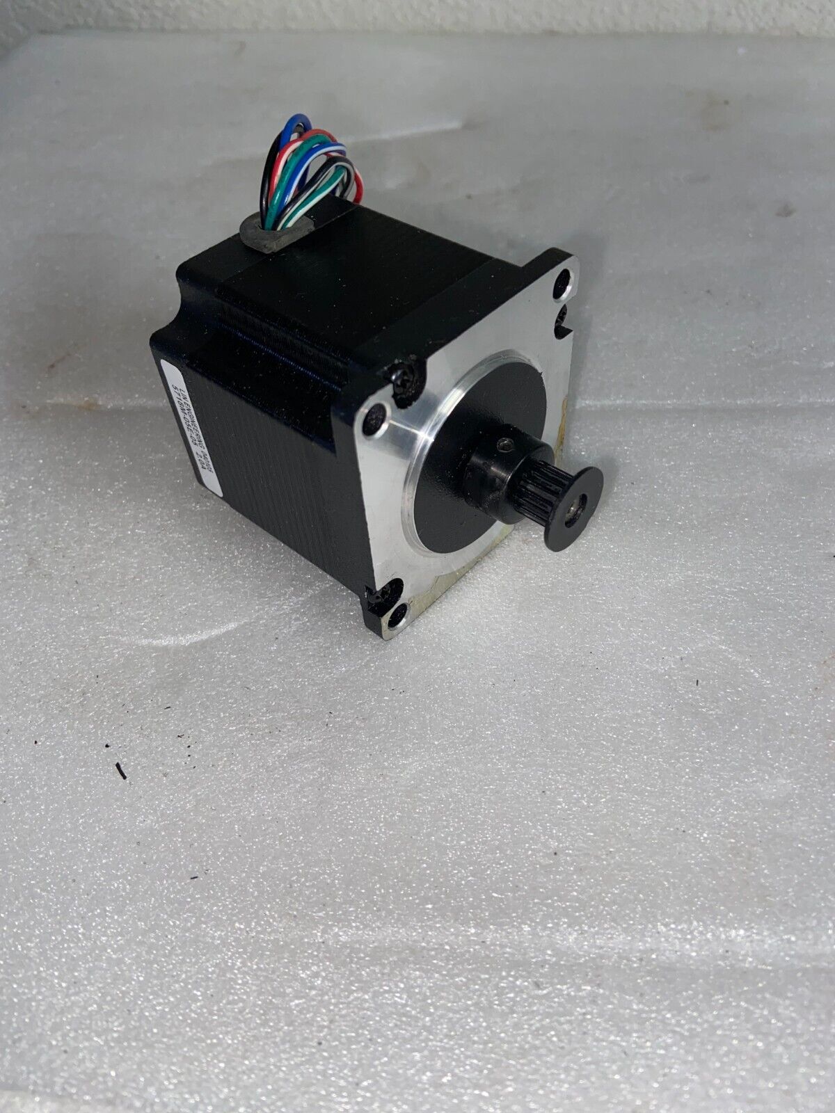 Lin Engineering 5718M-05E-05 Hybrid 2.00A Stepper Motor