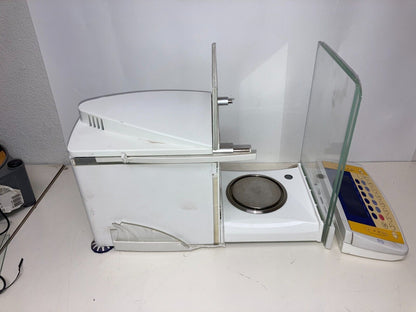 Sartorius Genius Analytical Balances - BROKEN GLASS, NO POWER SUPPLY