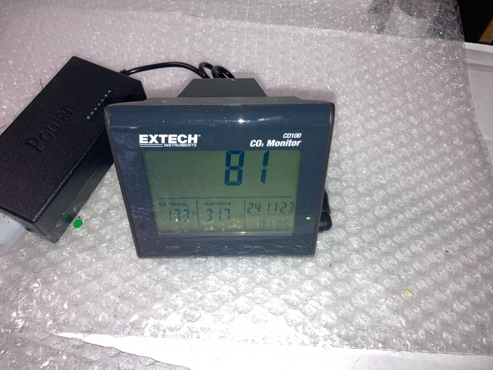 NEW OPEN BOX Extech CO100 Air Quality Carbon Dioxide Monitor