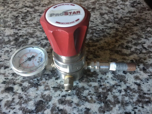 Praxair ProStar Platinum PRS402510 Gas Regulator 3000 PSI Max Inlet