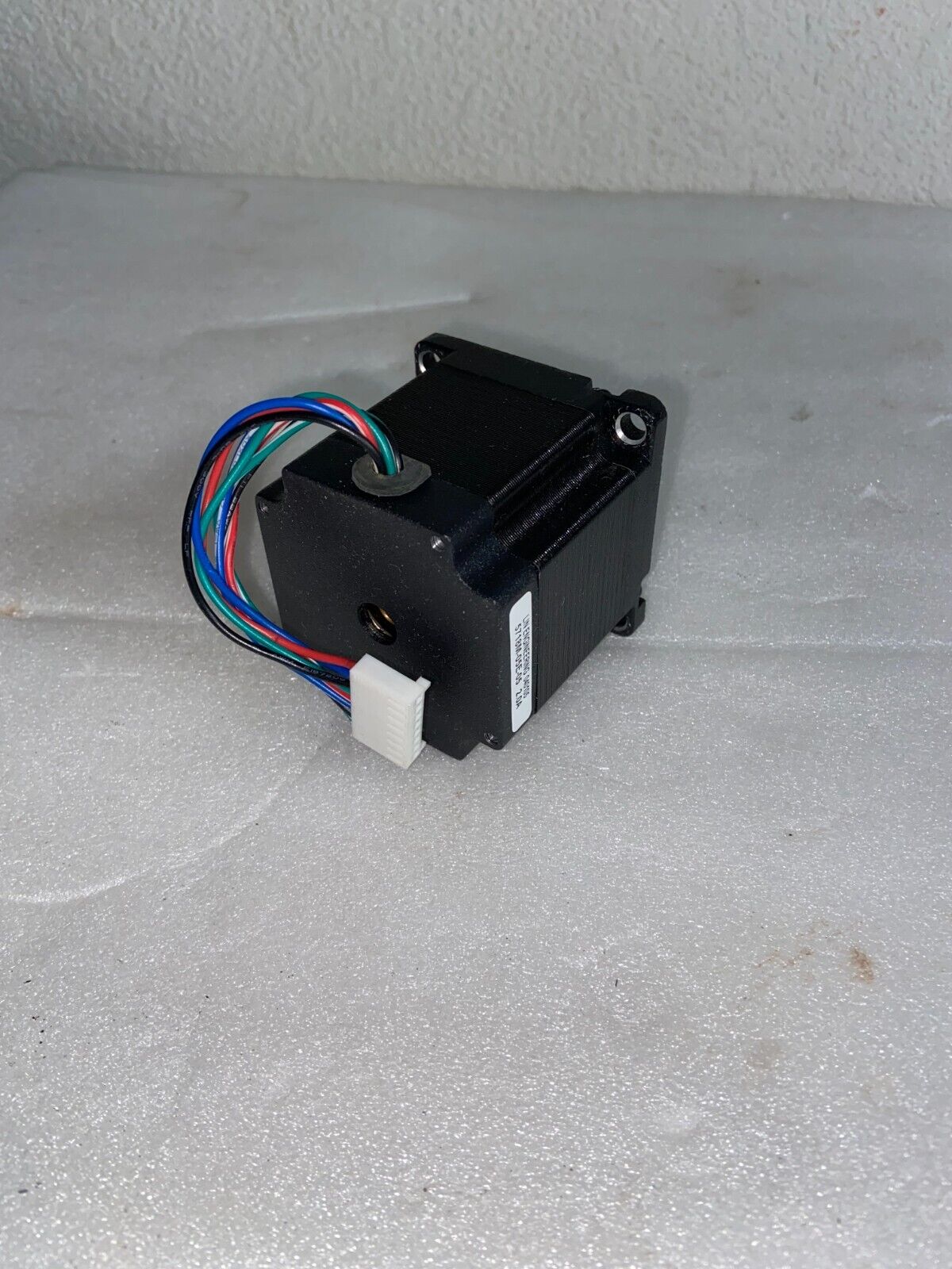 Lin Engineering 5718M-05E-05 Hybrid 2.00A Stepper Motor