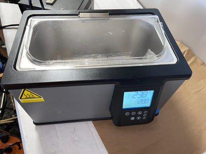 NEW Polyscience 5L Digital Programmable Water Bath WBE05 / 240 VAC with LID