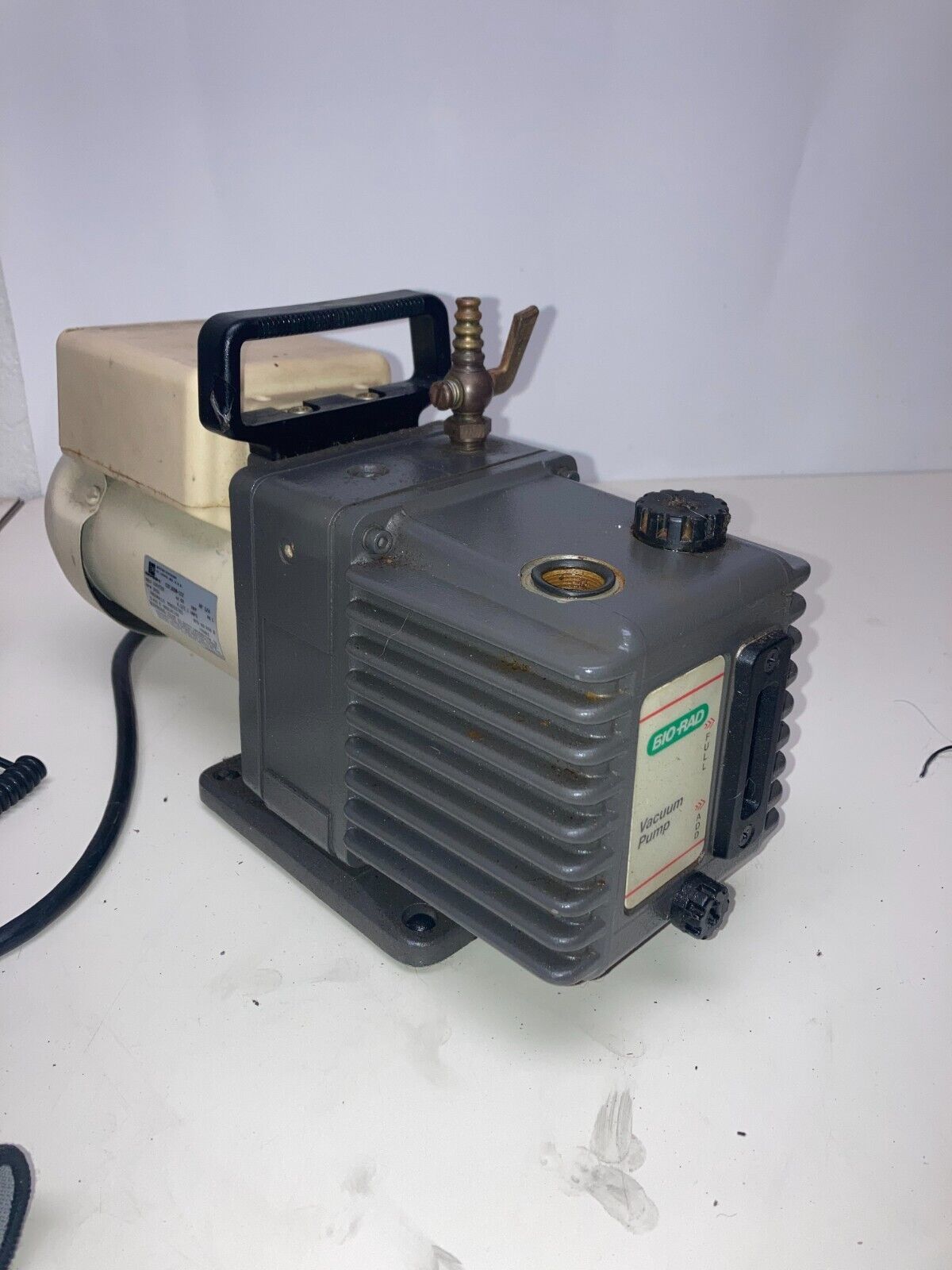 3450 RPM BIO-RAD Model 1651754 Vacuum Pump with Emerson Motor