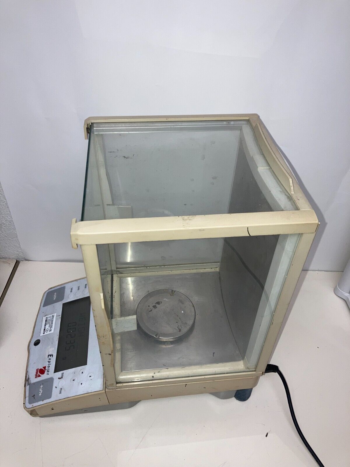 Working Ohaus E11140 Explorer Analytical Balance, 110g