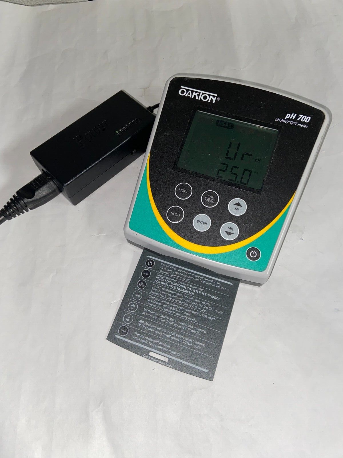 Oakton PH 700 Benchtop pH Meter -2 to 16 with Power Supply