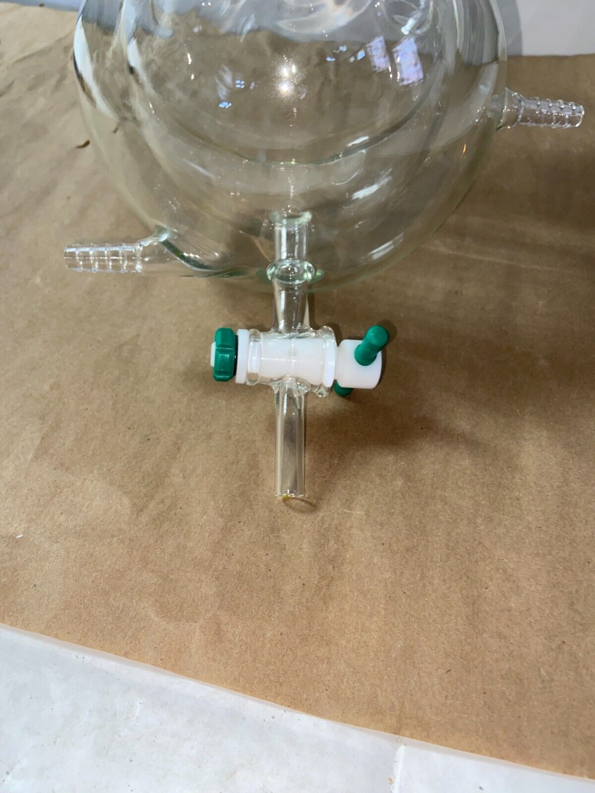 Chemglass 1000ml 3-Neck Jacketed Reaction Vessel